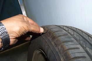 TUBELESS Tyre Puncture Repair
